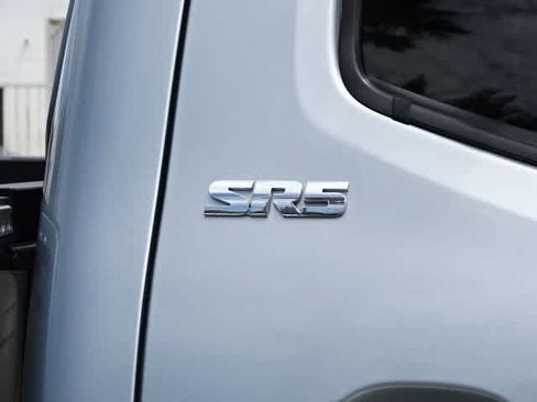 Certified 2022 Toyota Tacoma SR5 AWD/4WD image 10