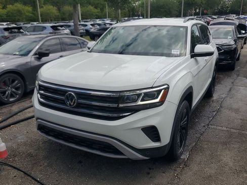 Used 2022 Volkswagen Atlas SE image 3