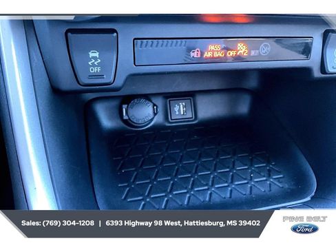 Used 2024 Toyota RAV4 XLE FWD image 24