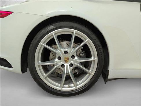 Used 2017 Porsche 911 Carrera image 21