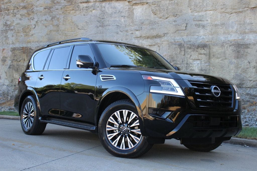Used 2022 Nissan Armada SL w/ Midnight Edition Package RWD image 3