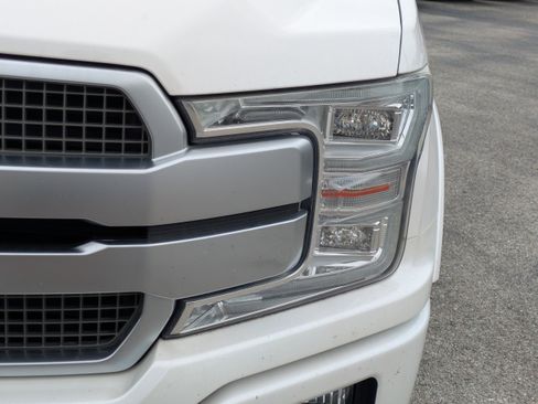 Certified 2019 Ford F150 Platinum w/ Equipment Group 701A Luxury AWD/4WD image 9