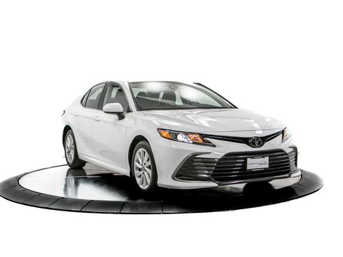 Used 2023 Toyota Camry LE w/ Protection Package (Q2) (TMS) FWD image 9