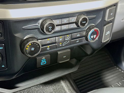 Used 2023 Ford F250 XL w/ 360-Degree Camera Package image 16