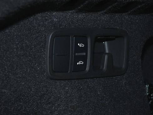 Used 2024 Audi SQ8 Prestige w/ Prestige Package image 83