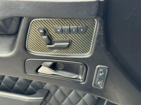 Used 2017 Mercedes-Benz G 63 AMG 4MATIC image 27
