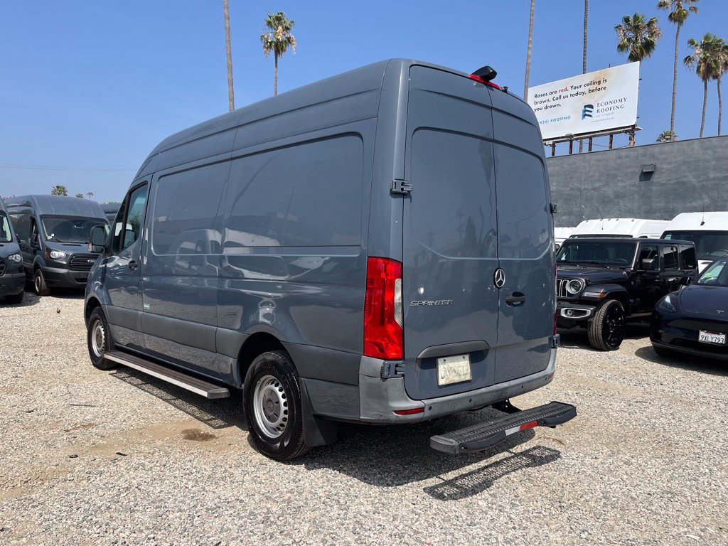 Used 2019 Mercedes-Benz Sprinter 144 image 11