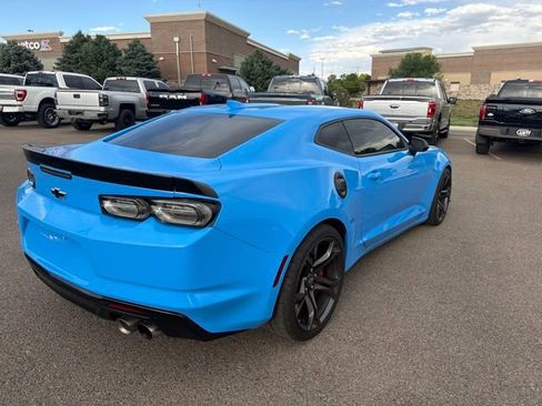 Used 2022 Chevrolet Camaro SS RWD image 6