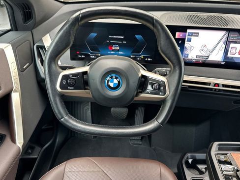 Used 2023 BMW iX xDrive50 w/ Premium Package image 15