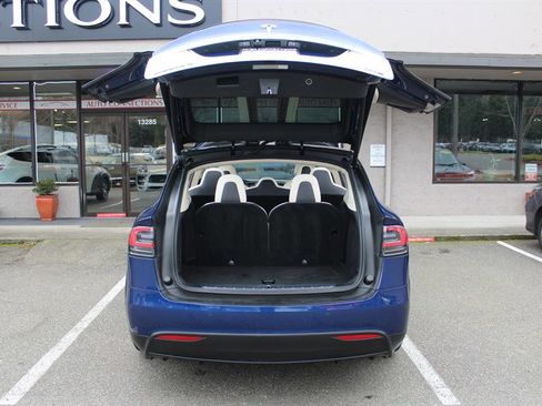 Used 2018 Tesla Model X 100D image 23
