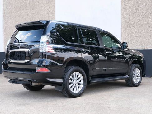 Used 2017 Lexus GX 460 Premium w/ Premium Package AWD/4WD image 15