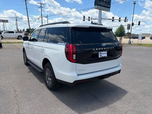 New 2026 Ford Expedition Active RWD image 4