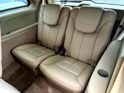 Used 2011 Mercedes-Benz GL 450 4MATIC image 15