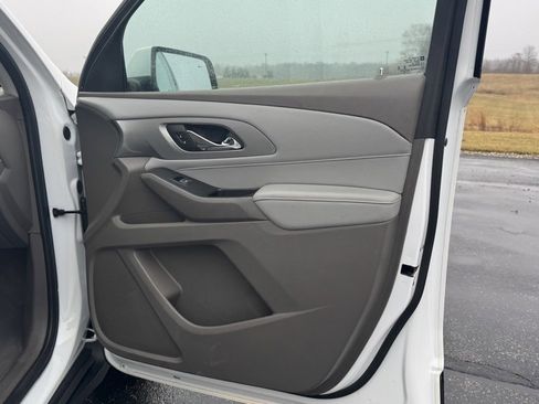 Used 2019 Chevrolet Traverse LT image 18