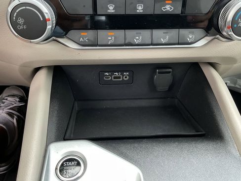 Used 2025 Nissan Altima 2.5 SV FWD image 19