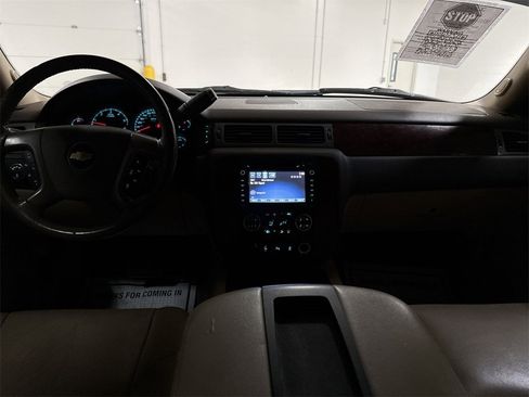 Used 2012 Chevrolet Tahoe LTZ image 10