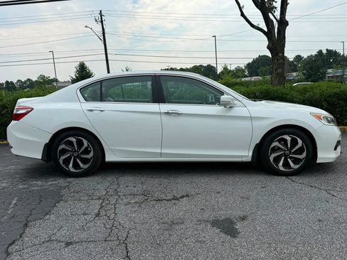 Used 2016 Honda Accord EX-L image 3