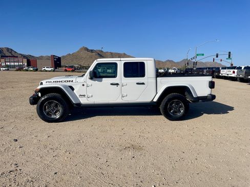 Used 2020 Jeep Gladiator Rubicon AWD/4WD image 2