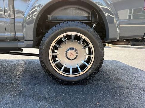 Used 2020 Ford F150 Lariat w/ Equipment Group 502A Luxury image 31