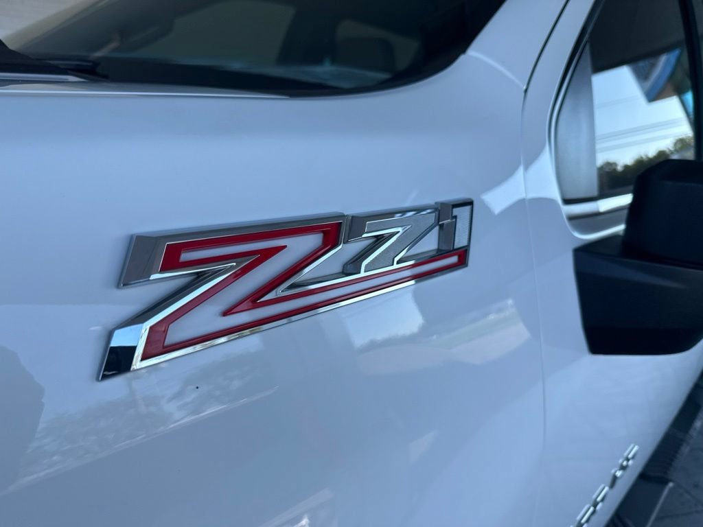 Used 2020 Chevrolet Silverado 3500 LTZ w/ LTZ Plus Package AWD/4WD image 21