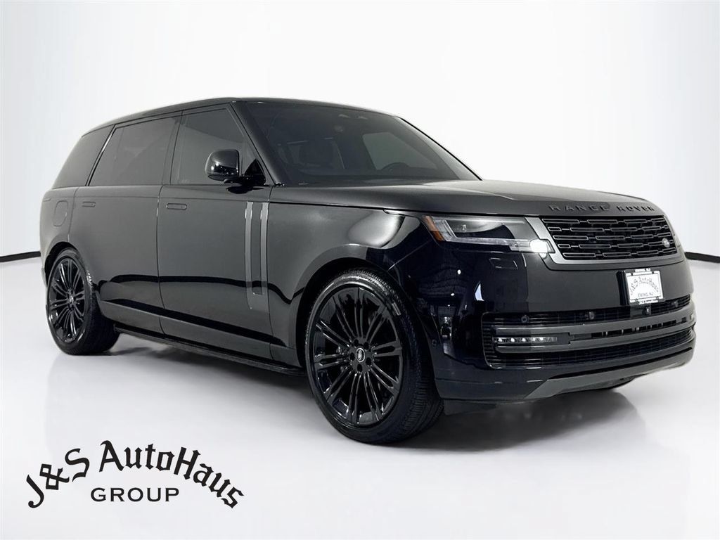 Used 2025 Land Rover Range Rover Long Wheelbase SE AWD/4WD image 1