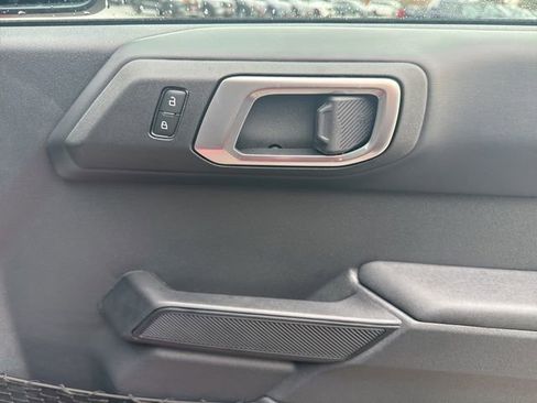 New 2025 Ford Bronco Badlands image 15