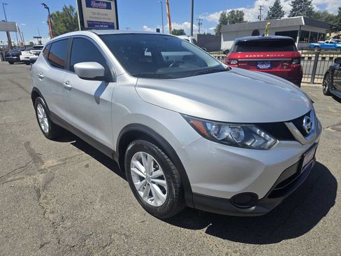 Used 2017 Nissan Rogue Sport S w/ S Appearance Package AWD/4WD image 6