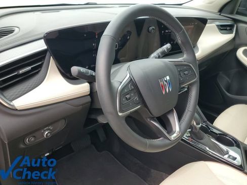 Used 2024 Buick Encore GX Avenir FWD image 19