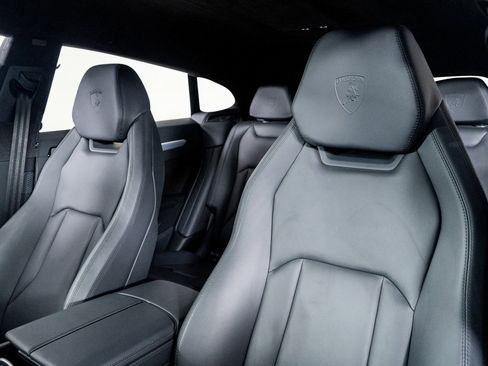 Used 2024 Lamborghini Urus S image 28