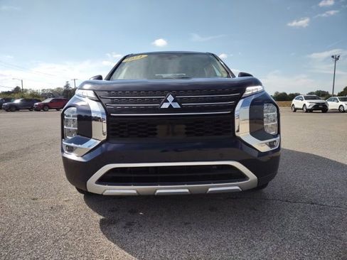 Used 2024 Mitsubishi Outlander FWD image 8