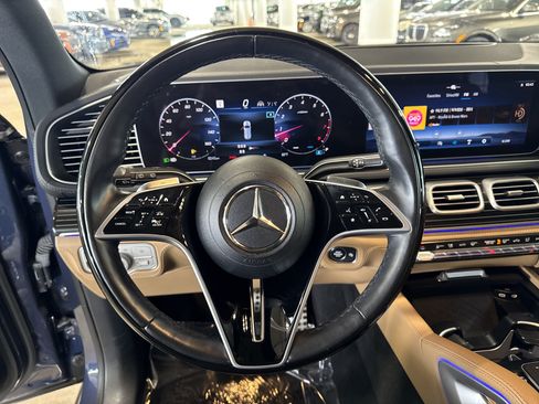 Used 2024 Mercedes-Benz GLS 580 4MATIC image 22