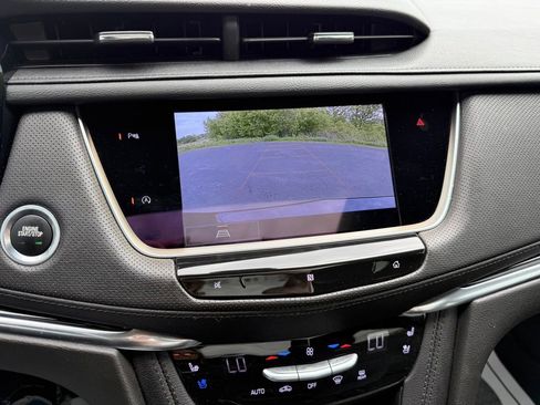 Used 2021 Cadillac XT5 Premium Luxury w/ LPO, Floor Liner Package AWD/4WD image 31