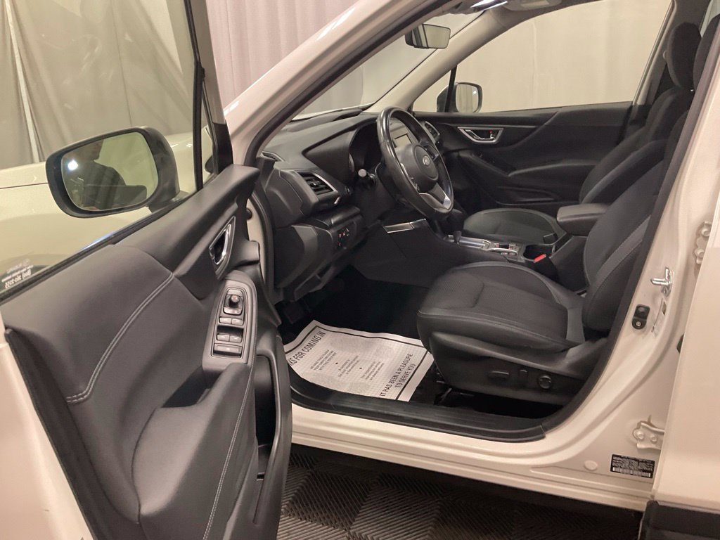 Used 2024 Subaru Forester Premium AWD/4WD image 24