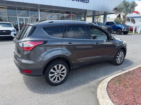 Used 2017 Ford Escape Titanium FWD image 3