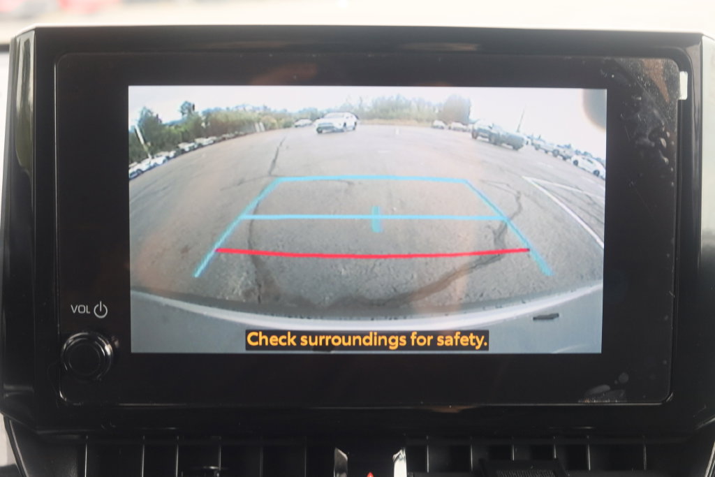 Certified 2024 Toyota Corolla Cross LE AWD/4WD image 17