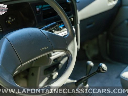 Used 1989 Toyota Pickup Deluxe image 87