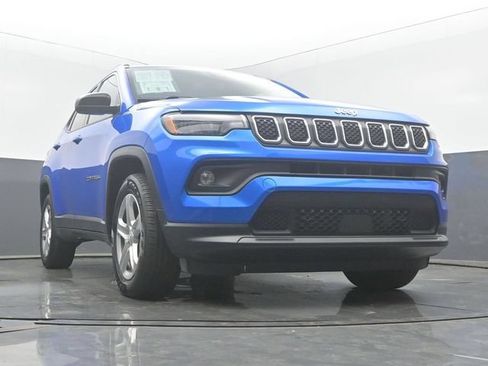 Used 2024 Jeep Compass Latitude AWD/4WD image 51