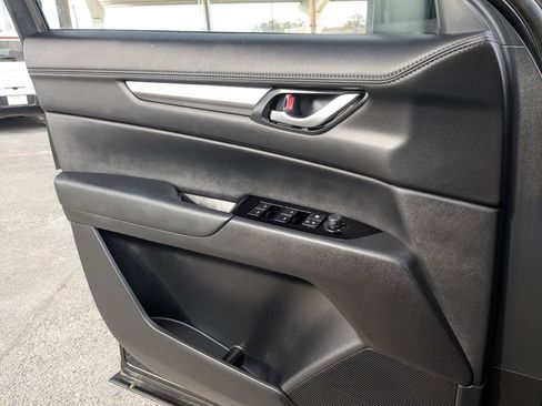 Used 2025 MAZDA CX-5 AWD 2.5 S w/ Preferred Package image 16