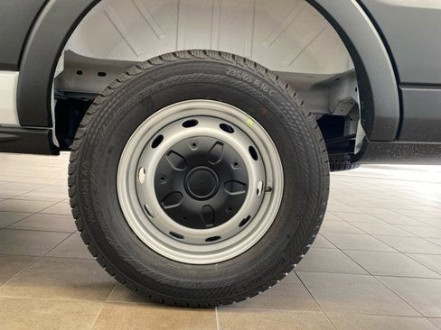 New 2025 Ford Transit 250 Low Roof image 18