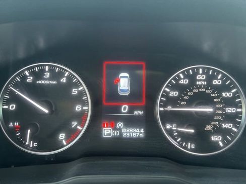 Used 2024 Subaru Crosstrek 2.0i Premium image 14