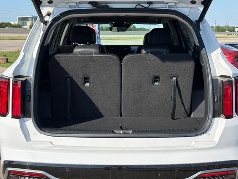 Certified 2022 Kia Sorento SX AWD/4WD image 18