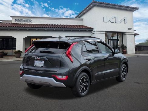 New 2026 Kia Niro EX FWD image 8