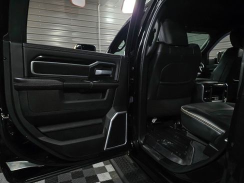 Used 2020 RAM 3500 Laramie image 38