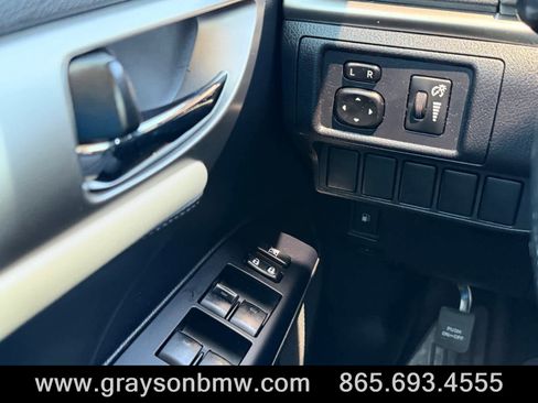 Used 2015 Lexus CT 200h w/ Navigation Package FWD image 21