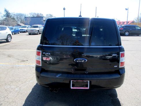 Used 2011 Ford Flex SEL image 5