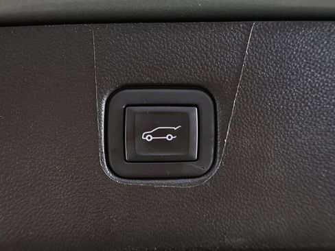 Used 2024 Chevrolet Blazer LT w/ Convenience Package FWD image 20