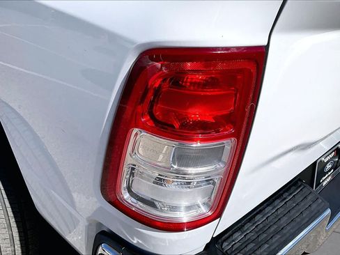 Used 2019 RAM 2500 Big Horn AWD/4WD image 28
