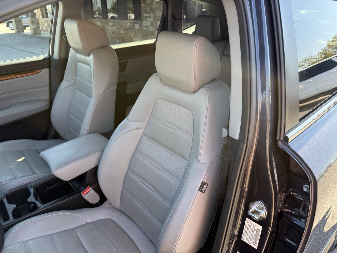 Used 2018 Honda CR-V Touring image 12
