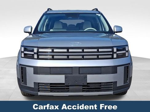 Used 2025 Hyundai Santa Fe SEL image 3