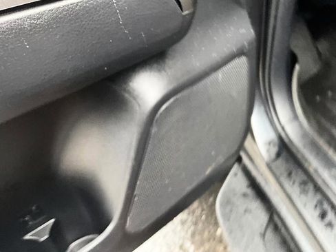 Used 2022 Toyota Tacoma SR5 AWD/4WD image 15